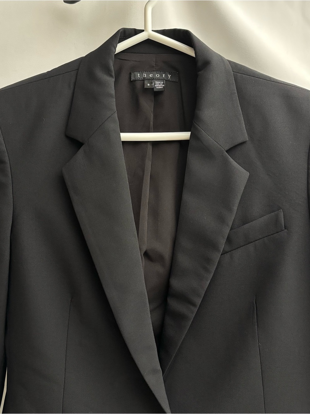 Theory Blazer - Black Size 8 Wool Blend Single Breasted Classic Fit - Picture 3 of 5